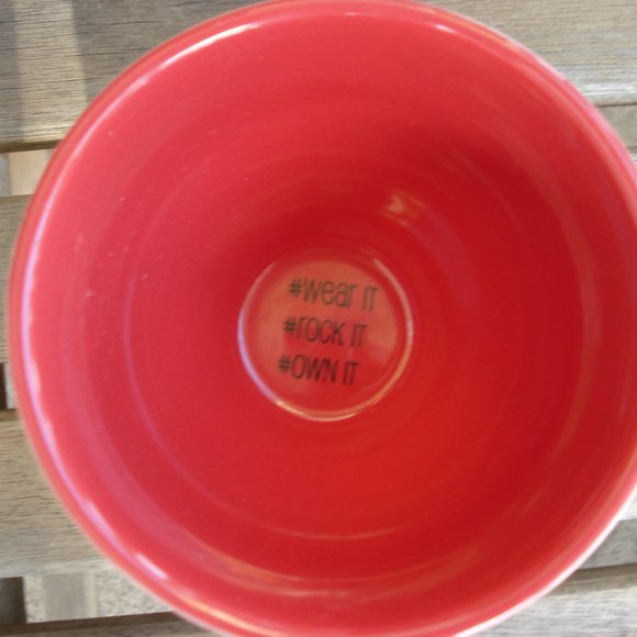 LIPSTICK IS A GIRL'S BEST FRIEND Cup = 10 Strawberry Street - Picture 4 of 5